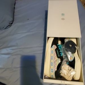 Adidas x arizona Continental vulc womens